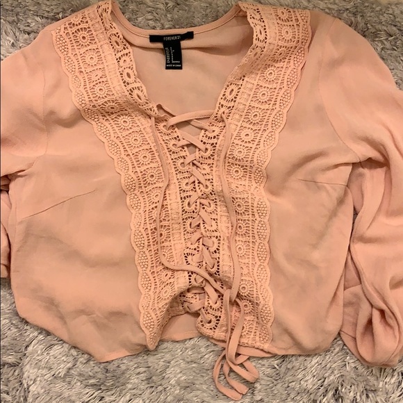 🌸Romantic Blush Top🌸 - Picture 2 of 3